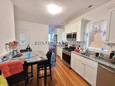 Malden Lovely 3 Bed 1 Bath available NOW on Myrtle St. in Malden - $2,750