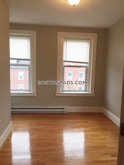 East Boston Renovated 3 bed 1 bath available NOW on Chelsea St in East Boston!  Boston - $3,250 50% Fee