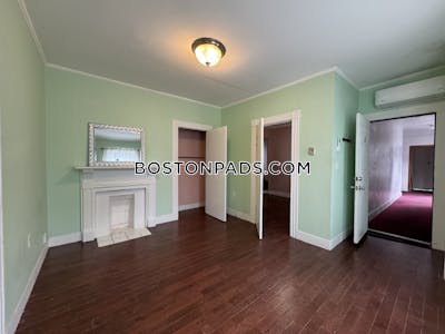 Allston Spacious 2-bedroom on Higgins St in Allston. Recently renovated.  Boston - $2,675