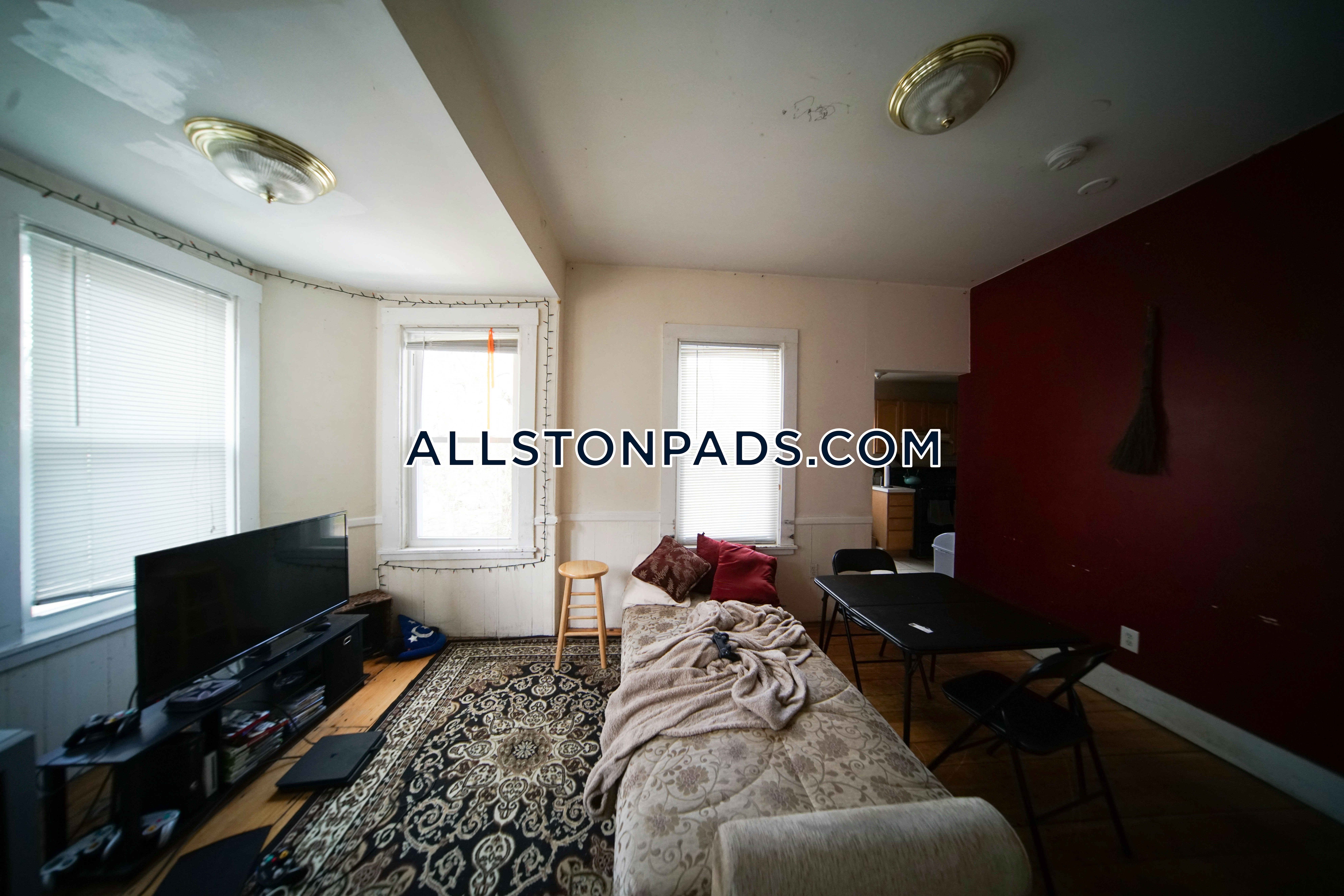 Allston Apartment For Rent 4 Bedrooms 2 5 Baths Boston 3 500