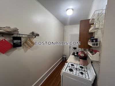 Cambridge Apartment for rent 2 Bedrooms 1 Bath  Harvard Square - $2,950